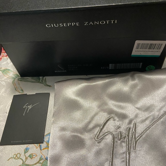 NEW Giuseppe Zanotti Suede Sand Tan Mid Top Sneaker - Picture 5 of 12